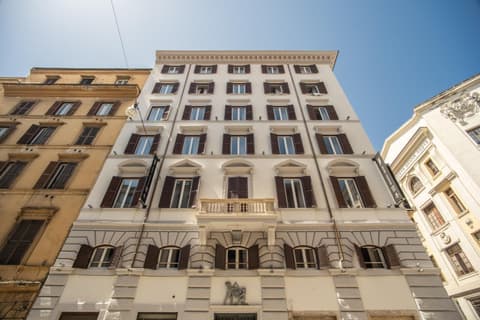 Hotel 77 Seventy-Seven