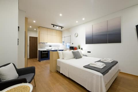 Seaside Serenity: Charming Studio Flat