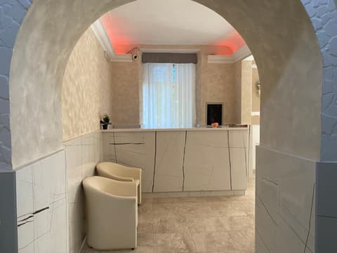 Hotel Alex Square