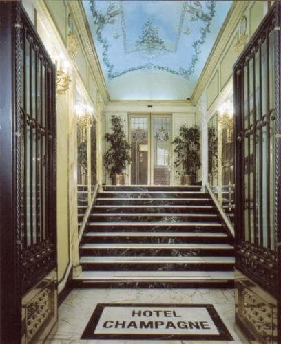 Hotel Champagne Palace