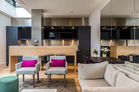 Newly Refurbished 2-bed Apartment in Knightsbridge