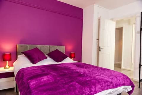 3-Bed Apartment Central London