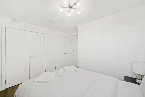 Gorgeous 3 Bedroom Duplex Apartment in West London