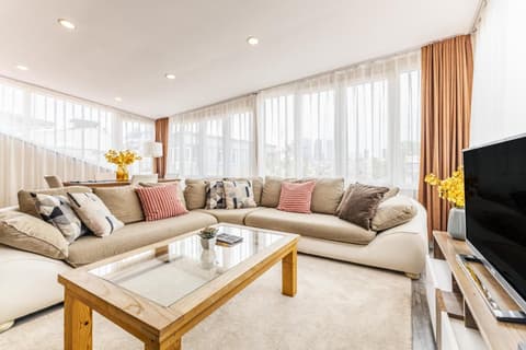 Modern and Spacious Flat In Central Sisli