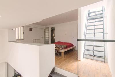 Loft in Authentic Rome Hood