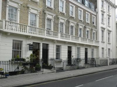 Classic Two-Bedroom Apartment Pimlico