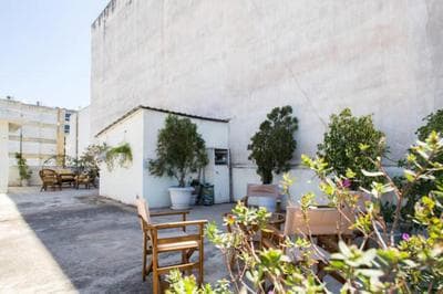Large 3 bedroom Apt with Terrace