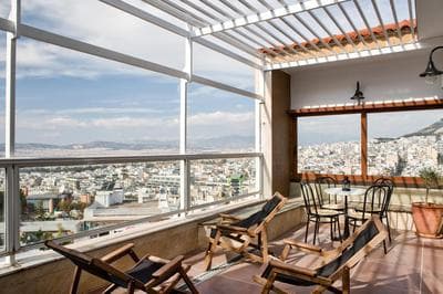 Exclusive Spacious Apartment with Expansive City Views - ST8