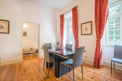 Campo Pequeno 3bdr Apartment