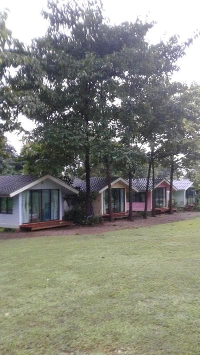 Baanrai Saiyoknoi Resort
