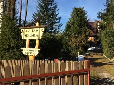 Skalnica Pokoje Gościnne - śniadania, obiady możliwe do zakupu w sąsiednim obiekcie