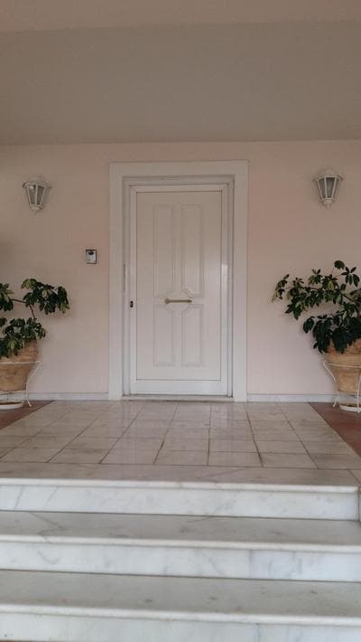 NN room near the Athens airport