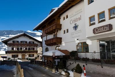 Hotel & Apart Central