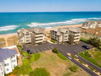 Shore Fun - 3 Bedroom Oceanfront Condo in Kill Devil Hills, Perfect for up to 6 Guests