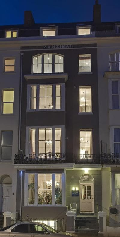 Zanzibar House Award Winning 8-Bedroom Holiday Home