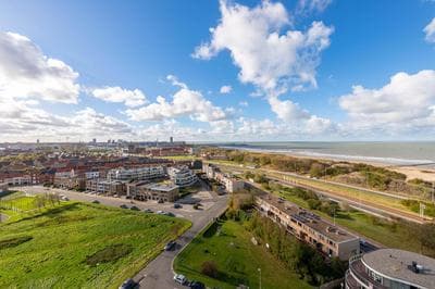 Panoramic & Modern apartment with sea view