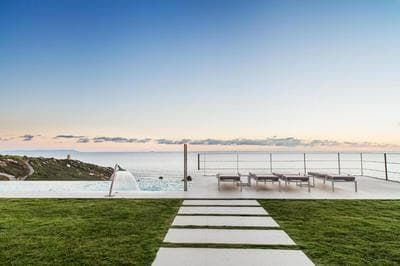 Villa Alkaram de lujo con vistas panorámicas al mar