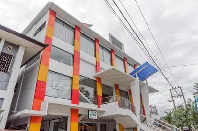 RedDoorz Syariah near RSU Suaka Insan Banjarmasin