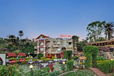 Chacha Inn The Garden Retreat