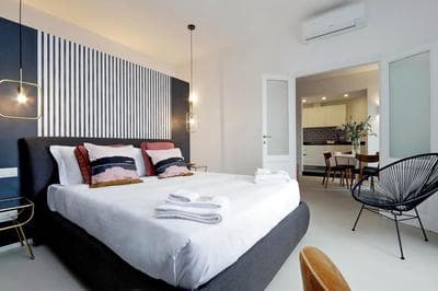 YCH-Bright Penthouse near COLOSSEUM