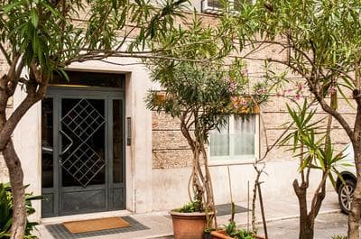 GuestHost - Vatican Museums Cozy Flat x4