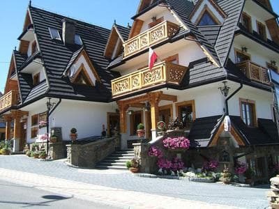 Pensjonat Zbójecki Dwór Wellness & SPA, strefa do grillowania, plac zabaw dla dzieci, blisko basenów termalnych I BEZPŁATNE JACUZZI OGRODOWE W SEZONIE 2026