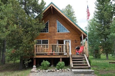 Trappers Chalet by KABINO Luxury Mountain Lodge Hot Tub Close to Yellowstone and Harriman Park Grill WiFi