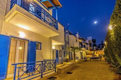 Sea Breeze Corner, Cozy Flat near the Beach
