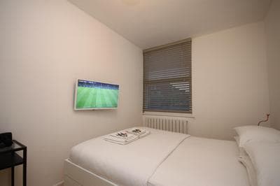 Camden Town Spacious 2 Bedroom Apartment - Sleeps 5 guests!