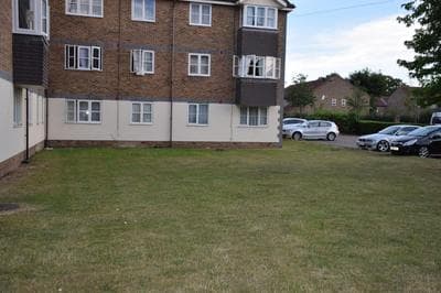 1 Bedroom Apartment Ponders End