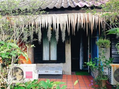 Artist's Place Trat