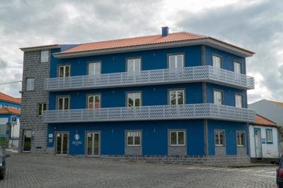 ZIGZAG HOSTEL