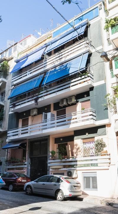 1 KM from The Acropolis 1 Bedroom Apt