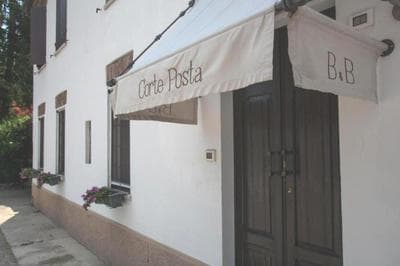 Corte Posta B&B - parcheggio e bagno in camera - ideale per Coppie, Soggiorni di lavoro, Viaggiatori interessati a arte e cultura