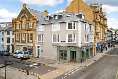 1 Lisburne House
