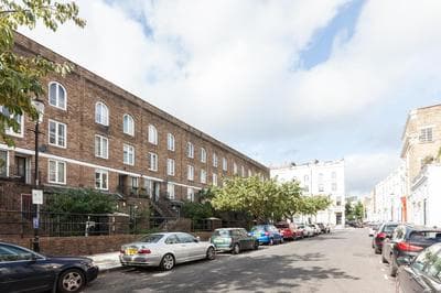 Powis Square