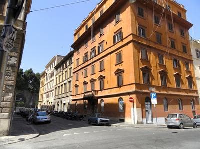 Il nido al Colosseo