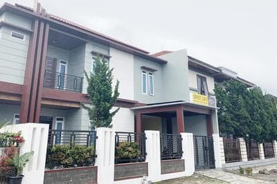 RedDoorz Syariah Near Jam Gadang Bukit tinggi 2