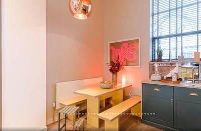 Neon Melody - Playful 2 Bedrooms by London Bridge