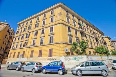 Porta Portese Colorful Flat