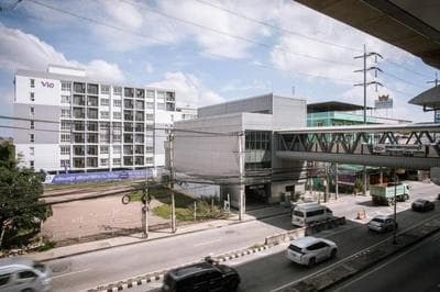 Large 2 Bedrooms/50m to MRT/Free Wifi/Full Kitchen