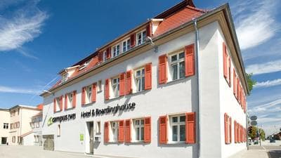 Hotel CampusZwei Komfortable Doppelzimmer & Apartments mit Küche Zentral in Ludwigsburg ideal für Business & Langzeitaufenthalte 24h Check in Kinder bis 14