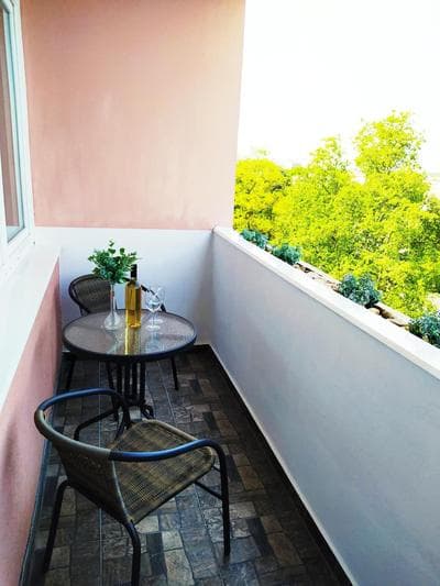 Lora Apartman