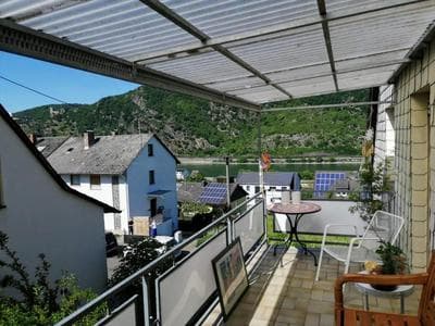 Ferienwohnung Rheinzeit beim Toni mit Terrasse und Balkon mit Rheinblick
