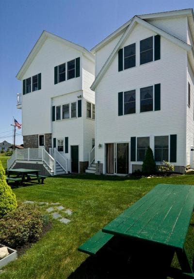 Carriage House at One Long Beach
