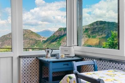Villa Fanella, independent house with a private garden, between Sorrento&Amalfi
