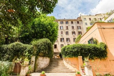 Tasso Street 102