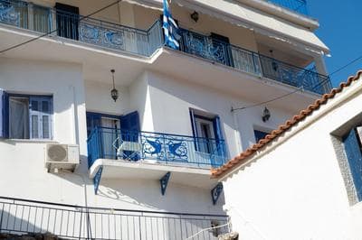 Poros Home