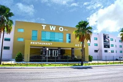Hotel Two Select