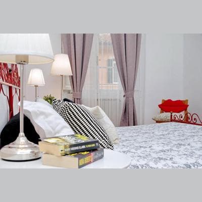 Trastevere Apartment for Family & Friends with separate Living Room - AC & WiFi